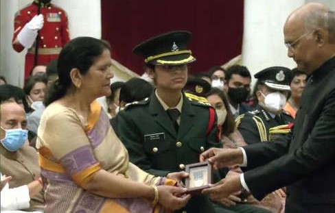 शहीद मेजर विभूति शंकर ढौंडियाल को मरणोपरांत शौर्य चक्र से किया गया सम्मानित