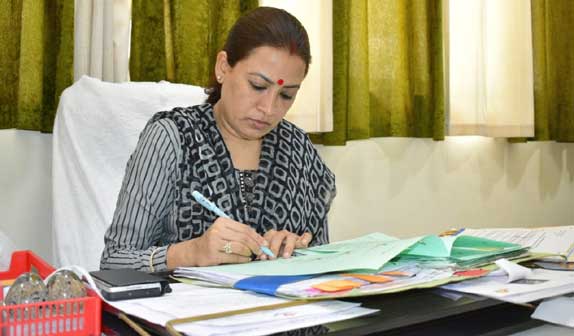 खाद्य मंत्री रेखा आर्या का बड़ा बयान, धामी सरकार है जनता की सरकार, नहीं होने दिया जाएगा इंस्पेक्टर राज कायम