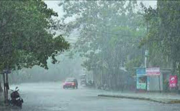 उत्तराखंड में बदला मौसम का मिजाज, देहरादून में जमकर हुई बारिश