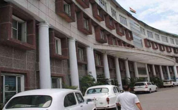 यूकेएसएसएससी के स्नातक स्तर की परीक्षा की तरह सचिवालय रक्षक भर्ती का पेपर भी हुआ था लीक