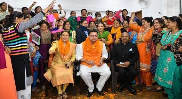 महिलाओं के सम्मान में धामी सरकार मैदान में, सरकारी नौकरियों में महिलाओं के 30 प्रतिशत क्षैतिज आरक्षण के लिए सुप्रीम कोर्ट जायेगी धामी सरकार