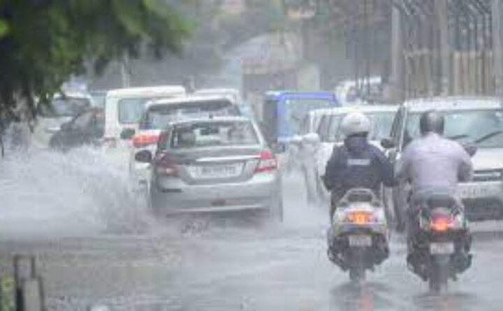 उत्तराखंड के कई जिलों में रविवार देर रात हुई बारिश ने जमकर बरपाया कहर