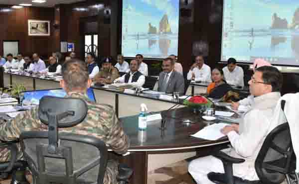 सीएम धामी की अध्यक्षता में सचिवालय में हुई सिविल मिलिट्री लायजन कॉन्फ्रेंस की बैठक आयोजित