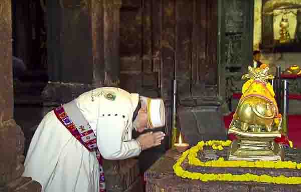 प्रधानमंत्री नरेंद्र मोदी ने श्री केदारनाथ धाम में किया रुद्राभिषेक, राज्यपाल और मुख्यमंत्री भी रहे मौजूद