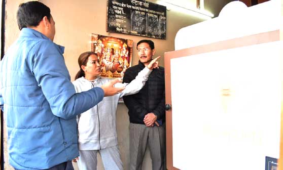  Food Minister inspected the Food Grain ATM