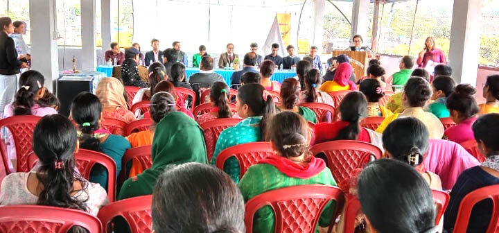 मा० उत्तराखण्ड राज्य विधिक सेवा प्राधिकरण, नैनीताल एवं मा० जिला न्यायाधीश  के निर्देशानुसार तर्राष्ट्रीय महिला दिवस के उपलक्ष्य पर आयोजन किया गया विधिक जागरूकता शिविर