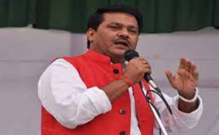 पशुधन प्रसार अधिकारी भर्ती घोटाले में तत्कालीन पशुधन मंत्री राज किशोर सिंह और प्रमुख सचिव योगेश कुमार के खिलाफ पुख्ता सुबूत मिले