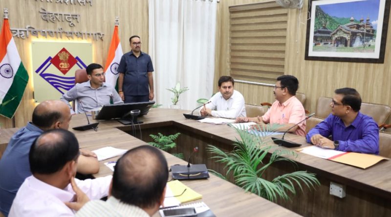 राज्य के विकास, सेवाओं और बुनियादी ढांचे के लिए राजस्व प्राप्ति जरूरी