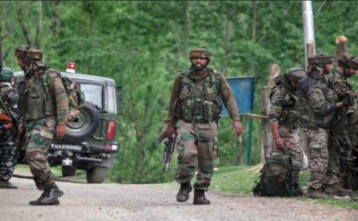 BSF ने जम्मू-कश्मीर में आतंकियों की घुसपैठ की कोशिश को किया नाकाम, सात आतंकी ढेर