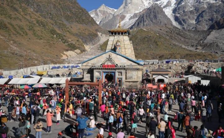 एक महीने में श्री केदारनाथ धाम यात्रा में लगभग 200 करोड़ का कारोबार