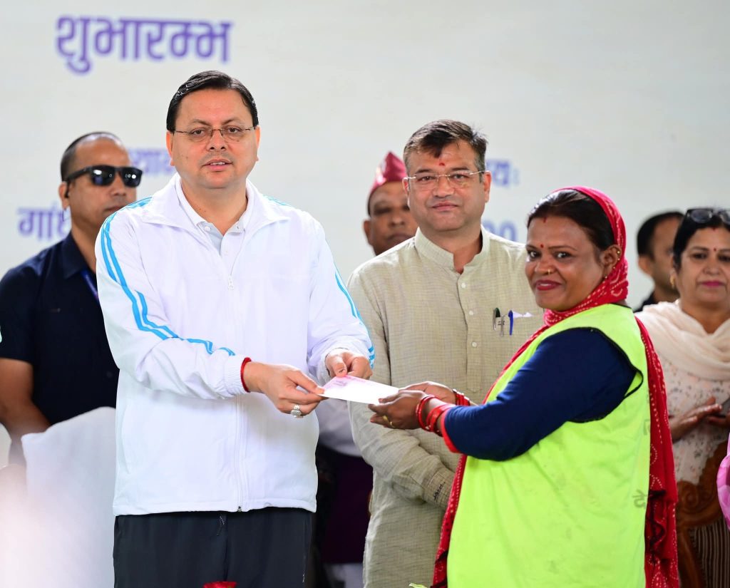 प्रधानमंत्री  के नेतृत्व में स्वच्छता आंदोलन ने देश को नए आयाम प्रदान किए : धामी