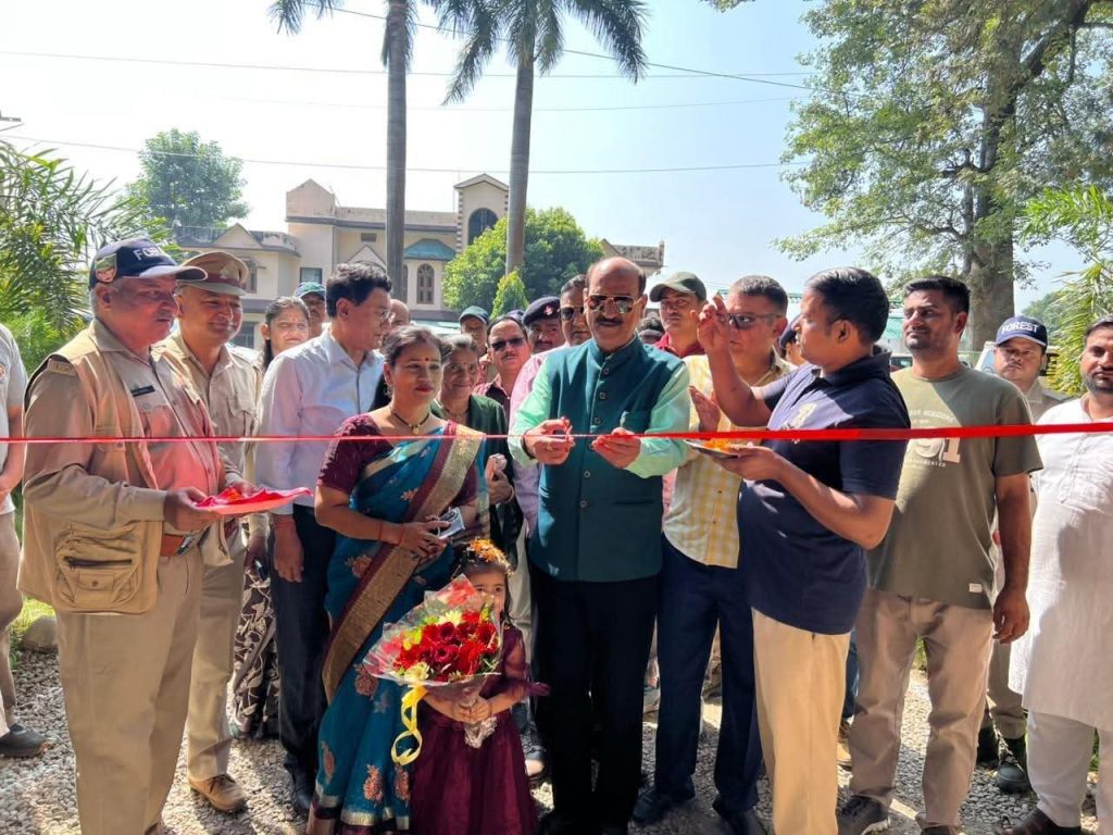 कॉर्बेटफॉल के गेट पर्यटकों के लिए खुला