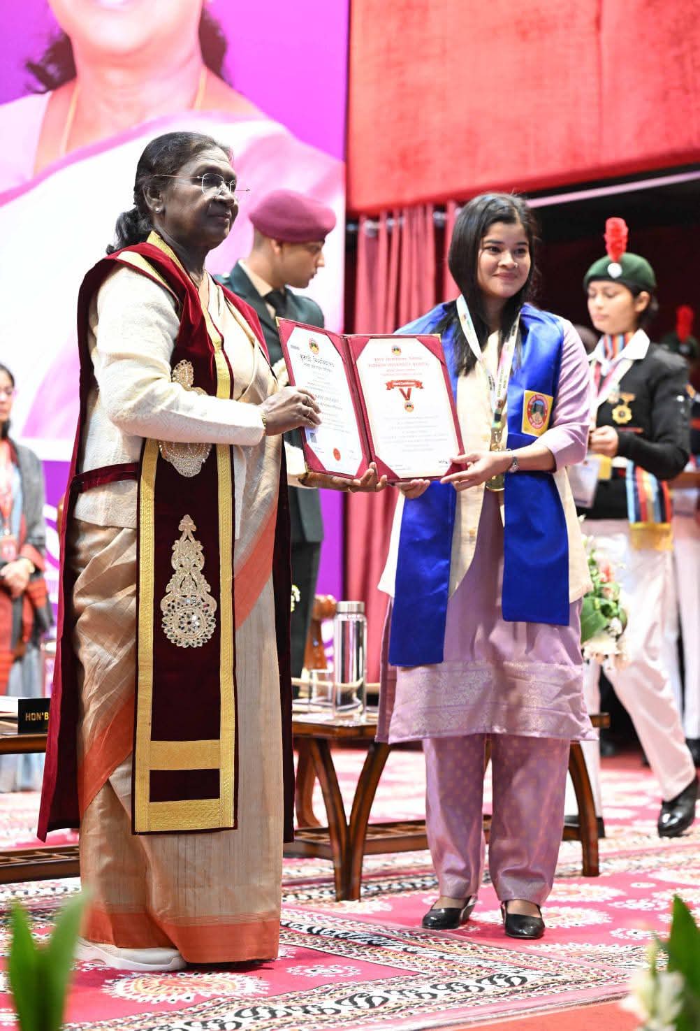 राष्ट्रपति ने कुमाऊँ विश्वविद्यालय के बीसवें दीक्षांत समारोह में की शिरकत