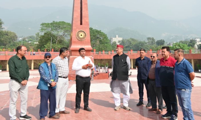 सैनिक कल्याण मंत्री गणेश जोशी ने किया सैन्यधाम निर्माण कार्यों का निरीक्षण