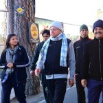 मुख्यमंत्री धामी ने ‘जन-जन की सरकार, जन-जन के द्वार’ अभियान को लेकर स्थानीय लोगों से लिया फीडबैक