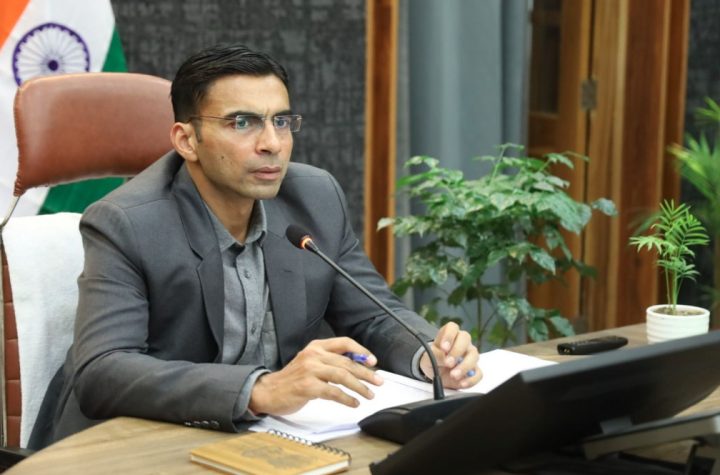 जनसेवाओं का संगम- डीएम की अध्यक्षता में 17 दिसंबर को ग्राम क्वासी में बहुउद्देशीय शिविर का आयोजन