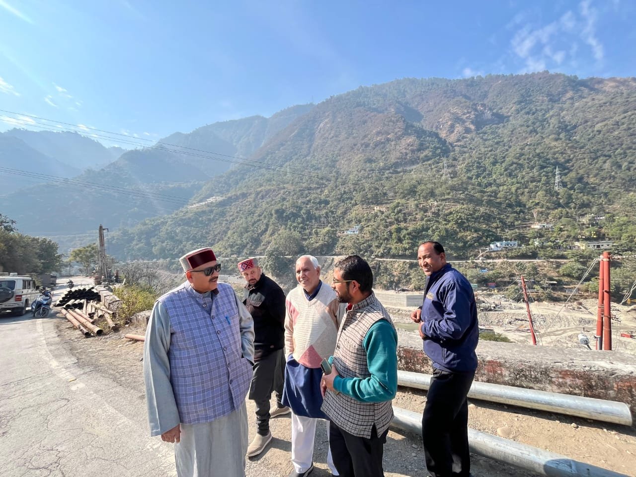 पर्यटन मंत्री ने किया निर्माणाधीन सतपुली झील का निरीक्षण