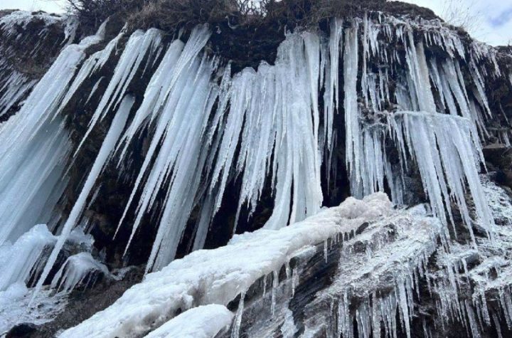 नीती घाटी में ‘कोरी ठंड’ का कहर, तापमान माइनस 10 डिग्री सेल्सियस तक लुढका