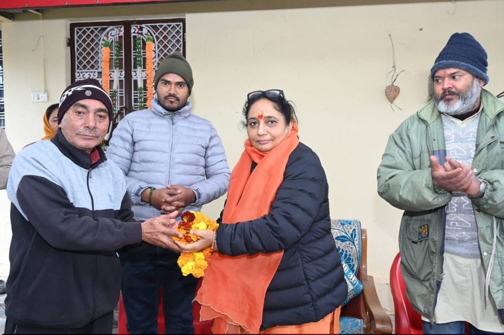 क्षेत्र की समस्याओं एवं जनहित से जुड़े विभिन्न विषयों पर की चर्चा