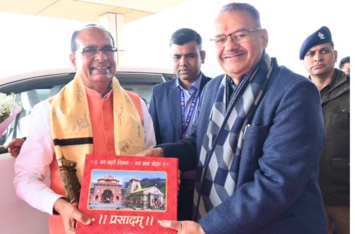 मंत्री गणेश जोशी ने उत्तराखण्ड आगमन पर केंद्रीय कृषि मंत्री शिवराज सिंह चौहान का किया स्वागत