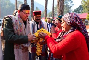 मुख्यमंत्री धामी ने उत्तरकाशी विंटर टूरिज़्म कॉन्क्लेव में पर्यटन के नए अवसरों पर किया संवाद