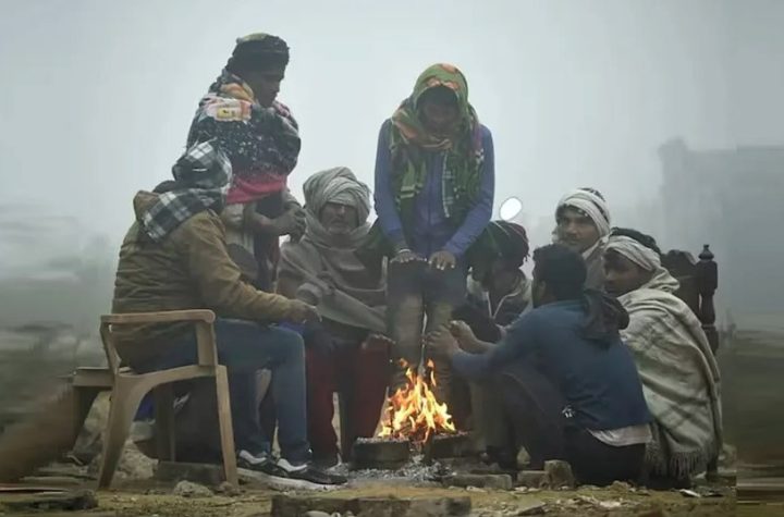 उत्तराखंड में सूखी ठंड का असर, पहाड़ों में शीतलहर तो मैदानों में छाया घना कोहरा