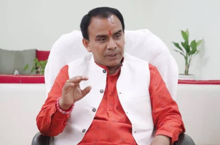 एमबीबीएस छात्र रैगिंग प्रकरण- दून मेडिकल कॉलेज की प्राचार्या को दिए विस्तृत जांच करने के आदेश