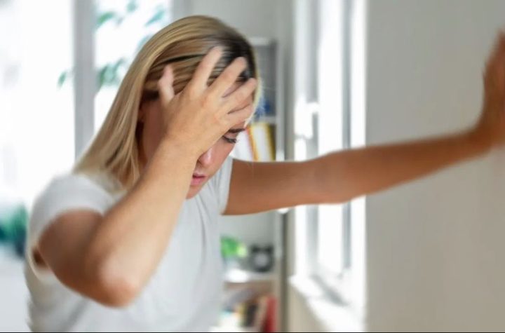 अचानक खड़े होते ही चक्कर आना? यह कमजोरी नहीं, हो सकता है किसी गंभीर बीमारी का संकेत