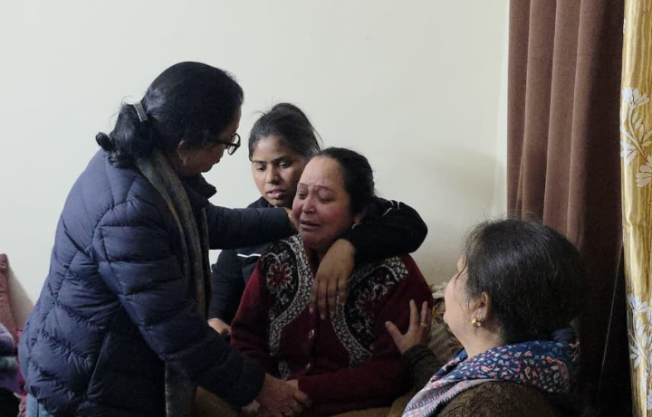 ​देहरादून के मछली बाजार में युवती की निर्मम हत्या का राज्य महिला आयोग द्वारा स्वतः संज्ञान; वरिष्ठ पुलिस अधीक्षक को सख्त कार्रवाई के निर्देश