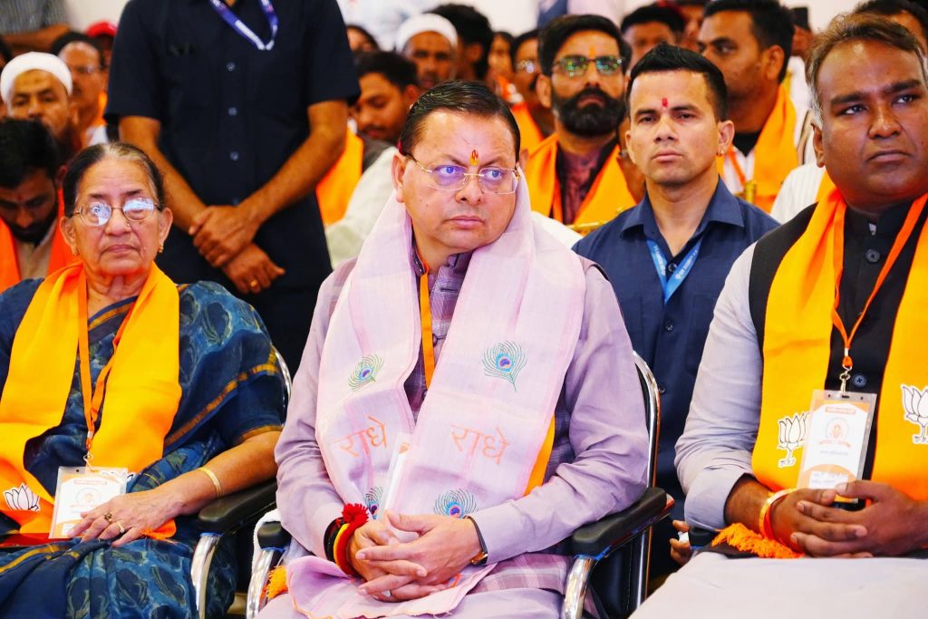 “मन की बात” कार्यक्रम से ऊर्जा का संचार होता है