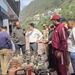 गैस गोदाम का निरीक्षण किया