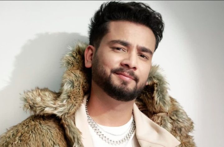 स्नेक वेनम मामला- सुप्रीम कोर्ट ने एल्विश यादव के खिलाफ दर्ज एफआईआर की रद्द