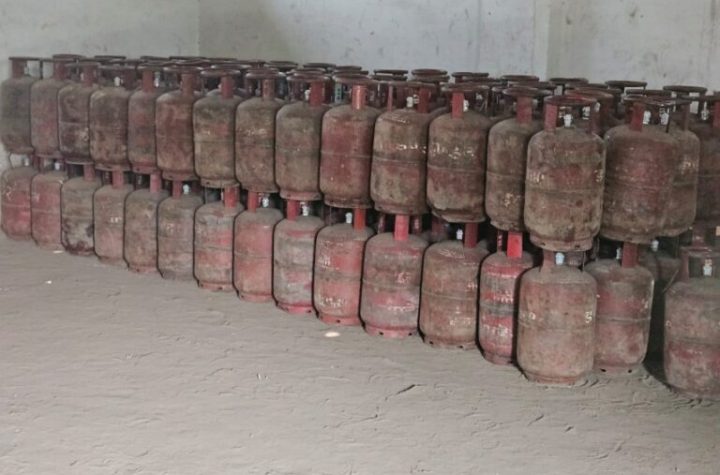 गैस सप्लाई पर प्रशासन की नजर, होम डिलीवरी सुनिश्चित करने के निर्देश