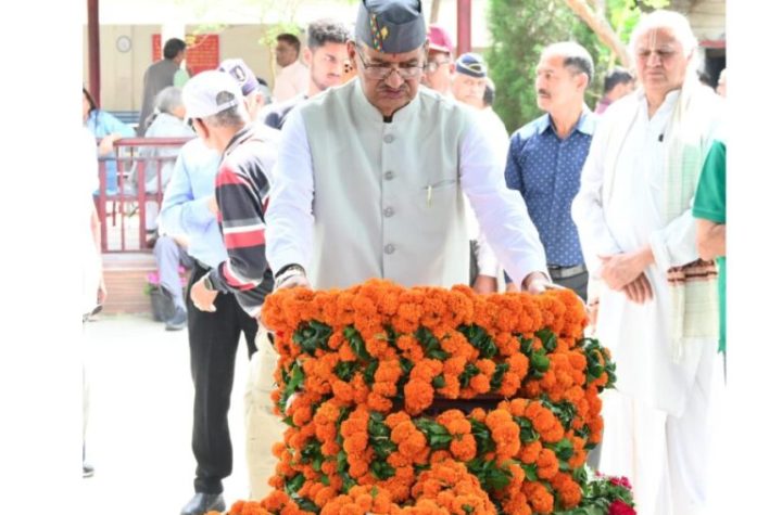 सैनिक कल्याण मंत्री गणेश जोशी ने सेवानिवृत्त ब्रिगेडियर मुकेश जोशी को दी श्रद्धांजलि