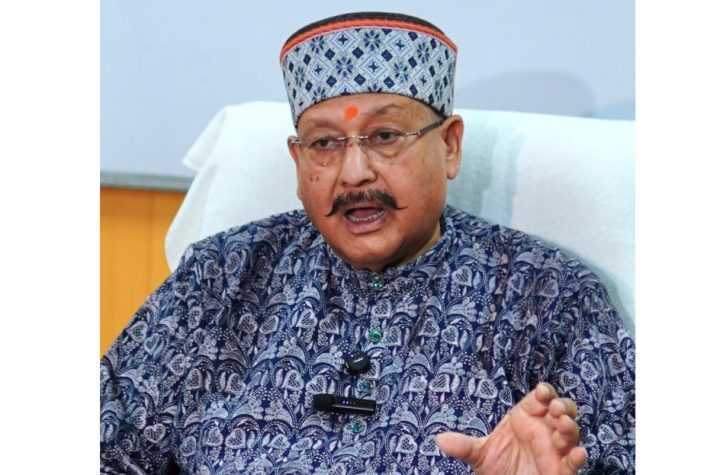 यात्रा व्यवस्था में लगे कर्मचारी, अधिकारी “अतिथि देवो भव:” की भावना से कार्य करें- महाराज