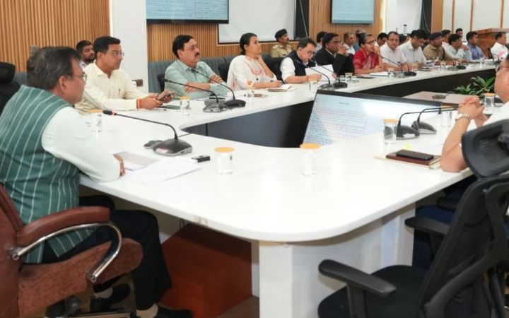 मुख्य सचिव आनन्द बर्द्धन ने कुम्भ मेला – 2027 की तैयारियों को लेकर ली बैठक