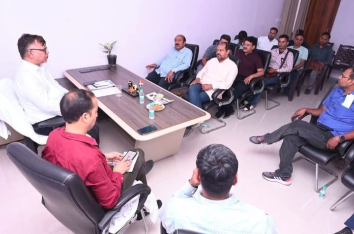 पत्रकारों की समस्याओं के समाधान को सरकार प्रतिबद्ध- आशीष त्रिपाठी