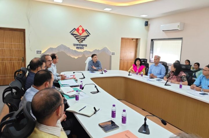 उत्तराखण्ड के अति-दुर्गम क्षेत्रों में हेली सेवाओं से सुरक्षित मातृत्व को नई गति