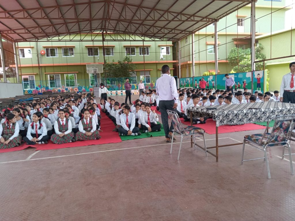 आदर्श विद्या निकेतन हल्दूखाता में बाल विवाह रोकथाम एवं बाल संरक्षण पर जागरुकता कार्यक्रम आयोजित