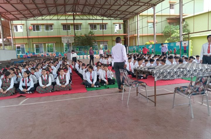 आदर्श विद्या निकेतन हल्दूखाता में बाल विवाह रोकथाम एवं बाल संरक्षण पर जागरुकता कार्यक्रम आयोजित