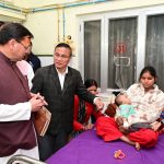 मुख्यमंत्री ने पिथौरागढ़ जिला चिकित्सालय का किया निरीक्षण
