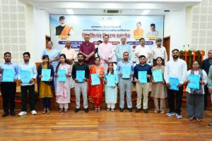मुख्यमंत्री ने चयनितों को दिये नियुक्ति पत्र