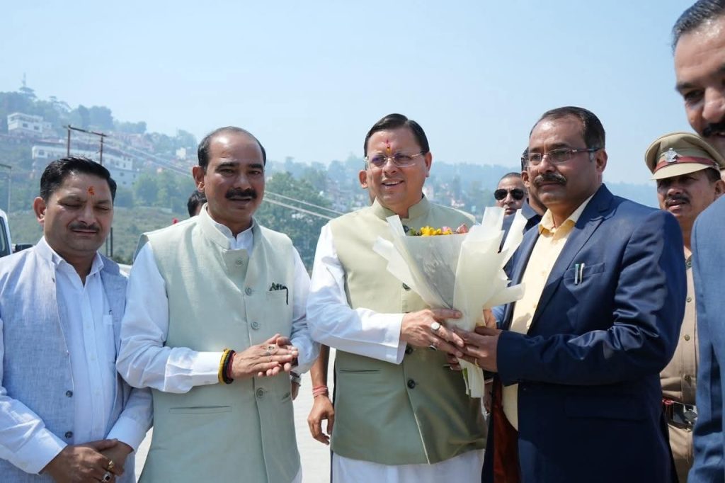 मुख्यमंत्री ने किया विभिन्न विकास योजनाओं का लोकार्पण और शिलान्यास