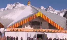 श्रद्धालुओं के लिए खुले हेमकुंट साहिब के कपाट