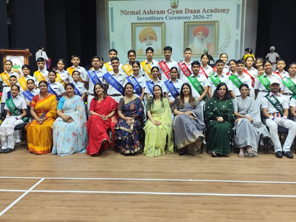 एनजीए में अलंकरण समारोह: 44 छात्र प्रतिनिधियों ने ली शपथ, अमरीश व सोनम बने स्कूल कप्तान