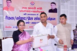 विकास कार्यों में तेजी लाएं विभाग
