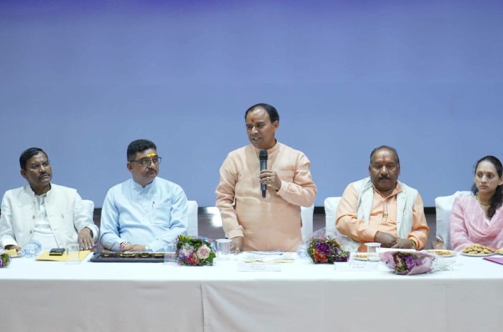 सहकारिता से सशक्त होंगे किसान, युवा और महिलाएंः डॉ. धन सिंह रावत