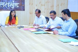 एसआईआर-2026 की समीक्षा बैठक: डीएम ने गणना प्रपत्रों के संकलन में तेजी और डिजिटाइजेशन प्रगति की नियमित समीक्षा के निर्देश