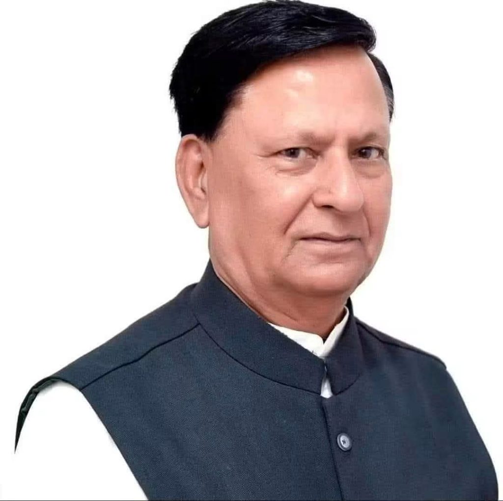 कांग्रेस के वरिष्ठ नेता हीरा सिंह बिष्ट का निधन