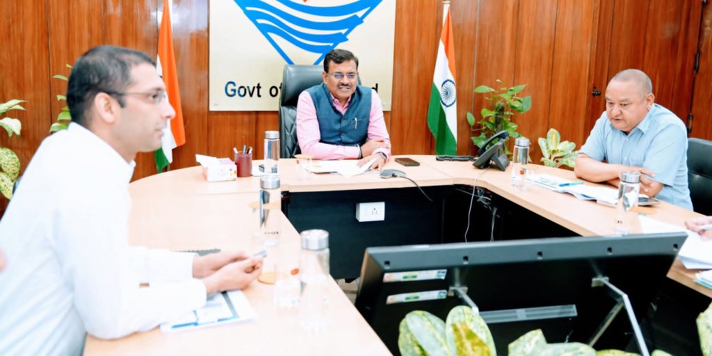 पर्यटन विभाग की समीक्षा की